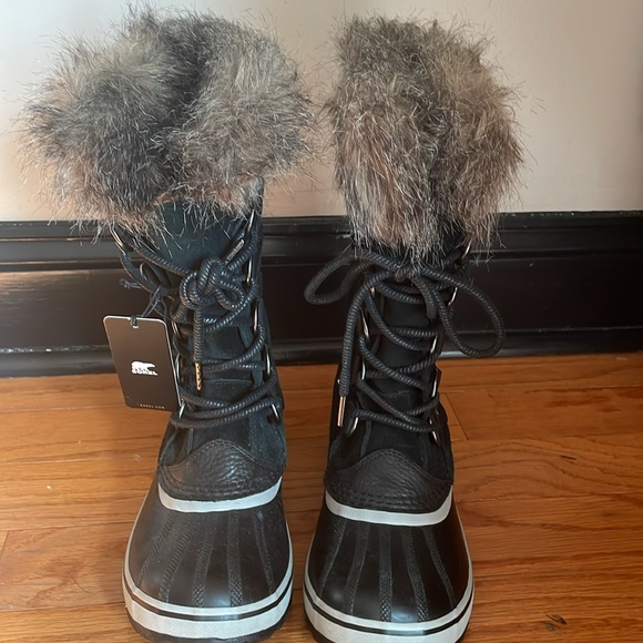 NWT Sorel Black Fur-Lined Winter Boots - Picture 3 of 7